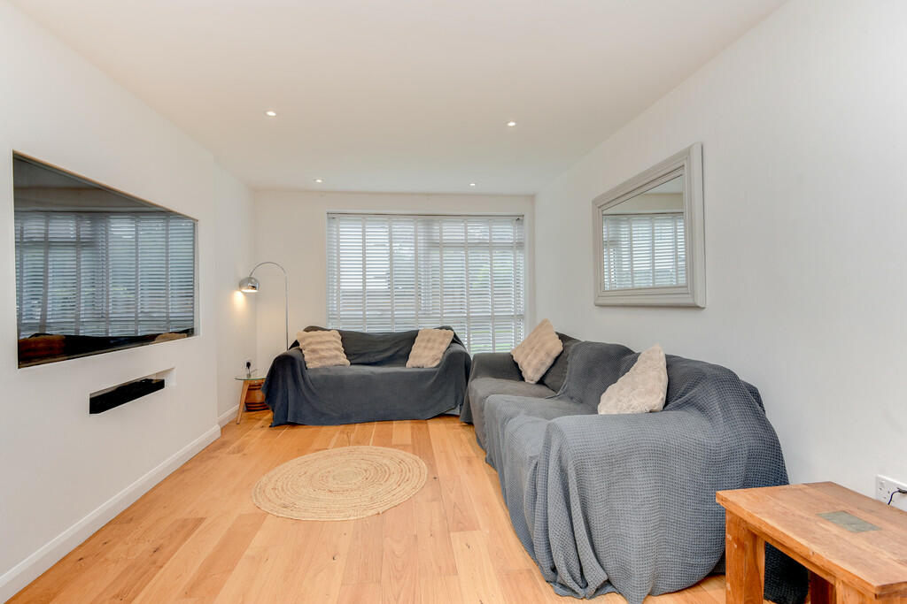 Apartment in Worthing, West Worthing - View 6