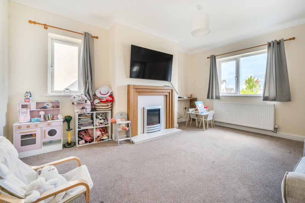 26 Church Bank Gardens, Burton-in-Kendal, LA6 1NT photo 3