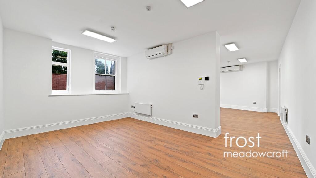 94 Kensington High Street W8 office 6.jpg