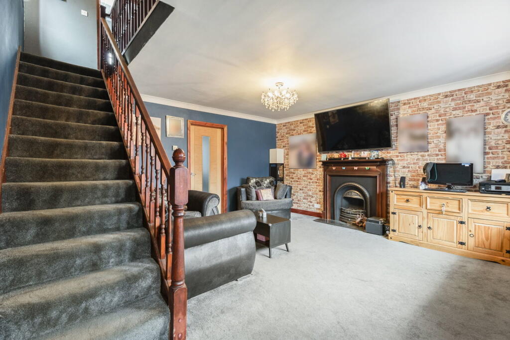 House in Wakefield - View 4