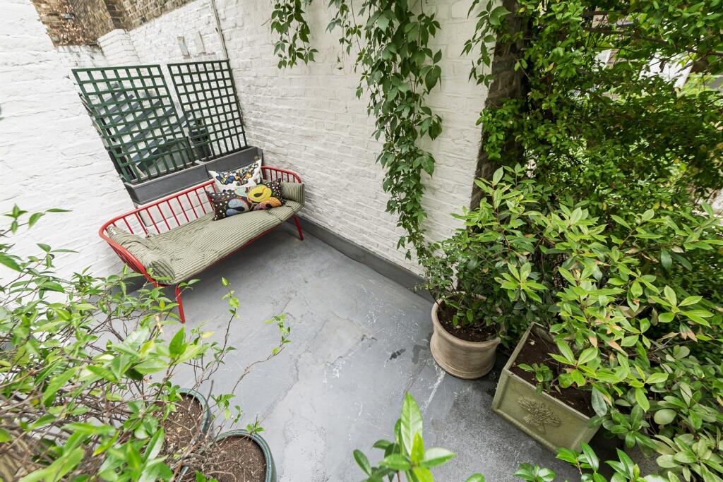 House in London - More