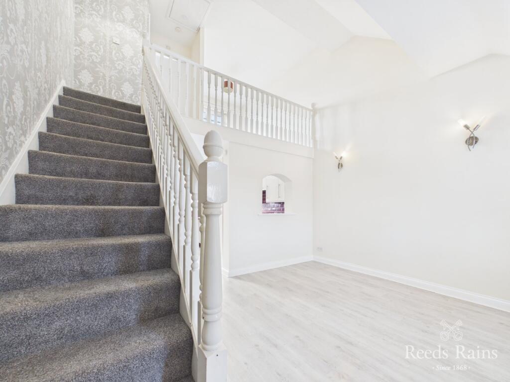 Downhill Drive, Castle Grange, Hull, East Yorkshire, HU7 photo 3