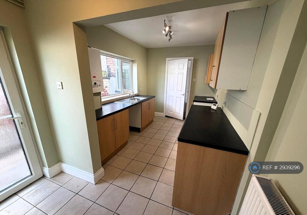 House in Doncaster - View 5