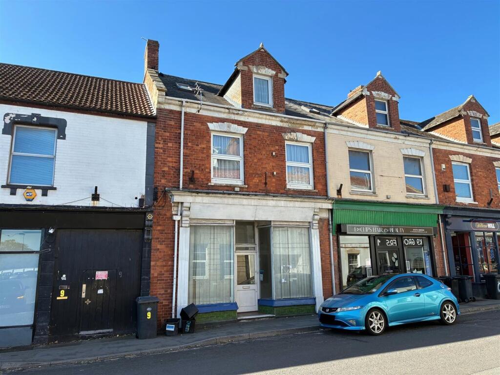 3-bed house on Market Street, Highbridge, £220,000