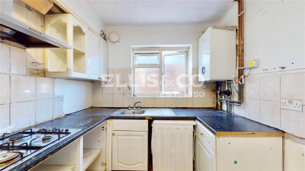 House in London - View 4