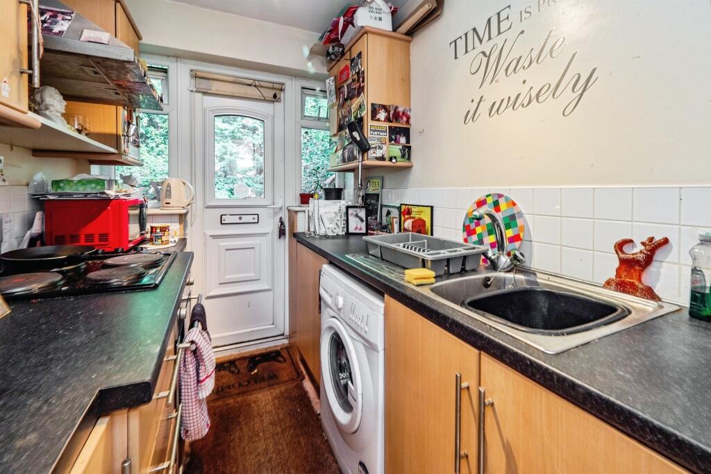 Apartment in Hull - View 3