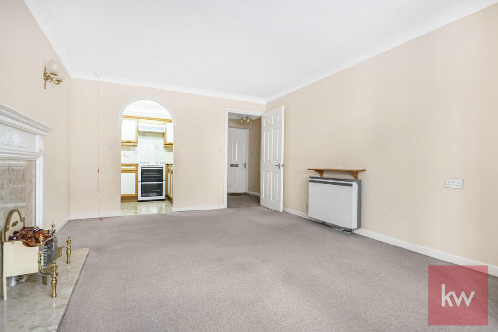 Apartment in Slough - View 5