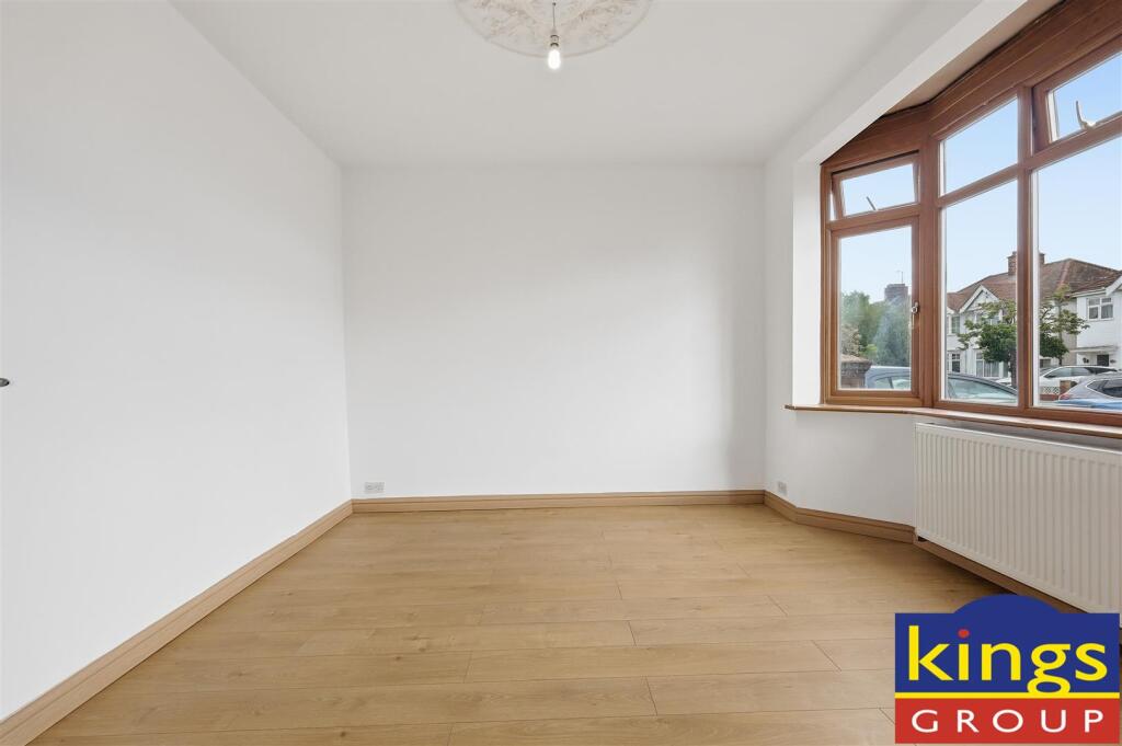 House in London - View 5