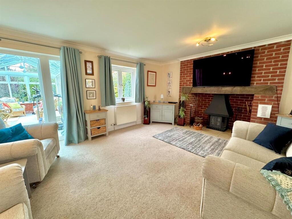 Ipswich Way, Pettaugh, Stowmarket photo 3