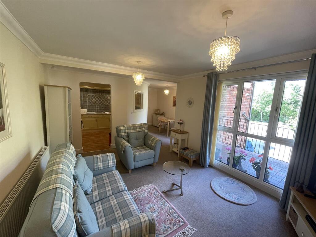 Apartment in Chester - View 3