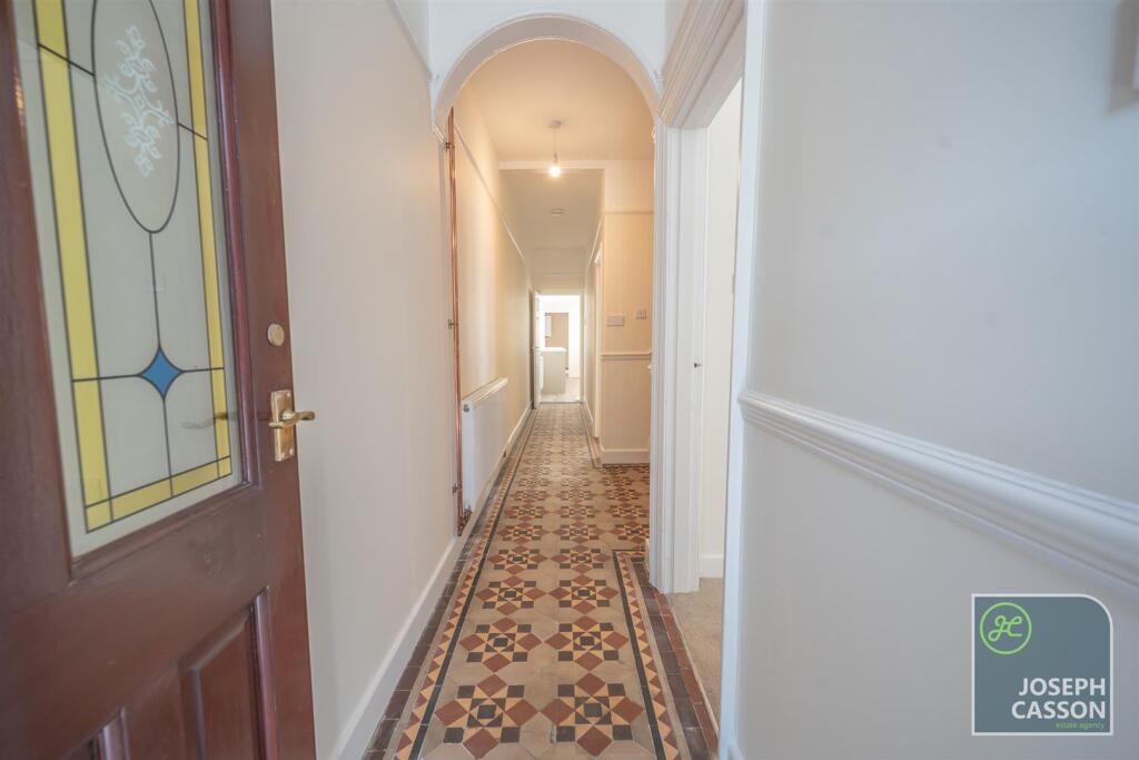 House in Bridgwater, Eastover, Somerset - View 2