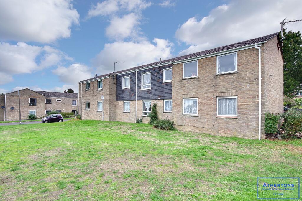 2-bed flat on Knowlton Road, Canford Heath, Poole, £180,000