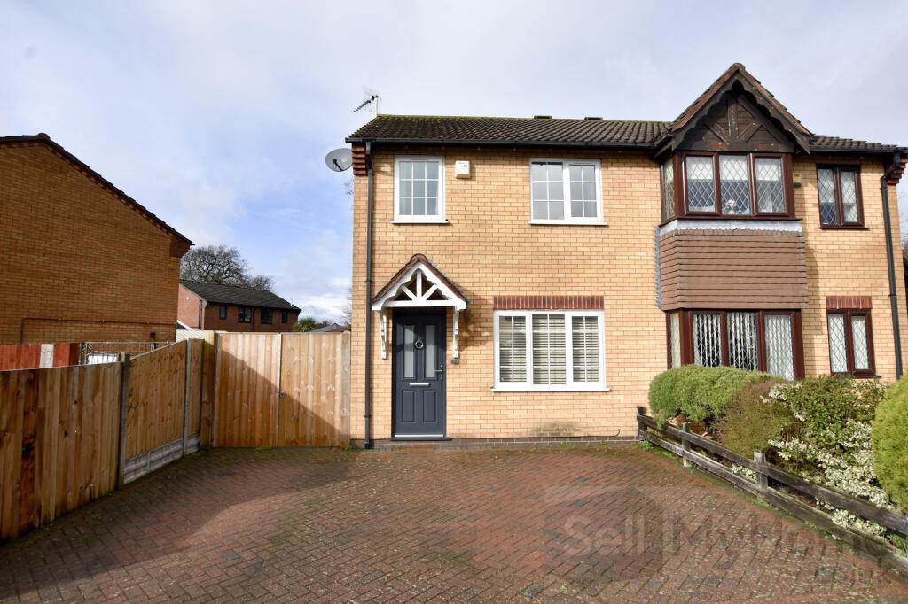Main image of property: Kinross Way, Hinckley, Leicestershire