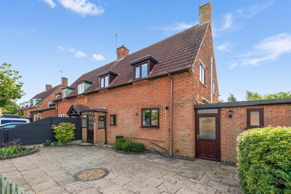 Main image of property: Beckett Avenue, Market Bosworth, CV13