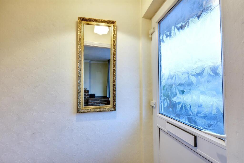 House in Nottingham, Beeston - View 4