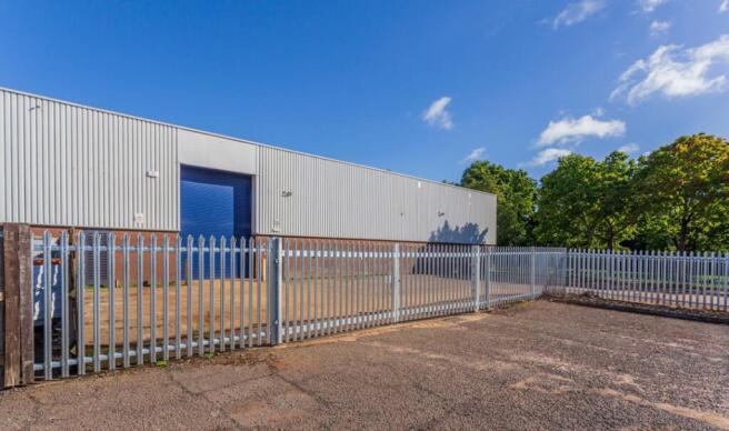 Unit 3 Lakeside - rear