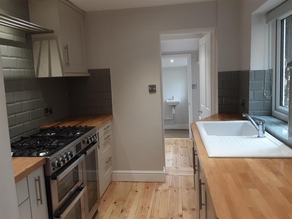 House in South Kesteven, Stamford - View 2