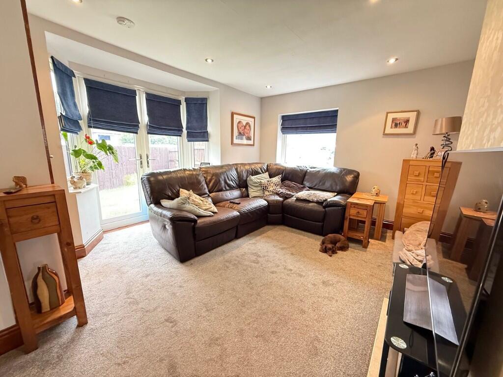 Tamfield Bungalow, Halifax Road, Halifax, West Yorkshire, HX3 8ER - View 2