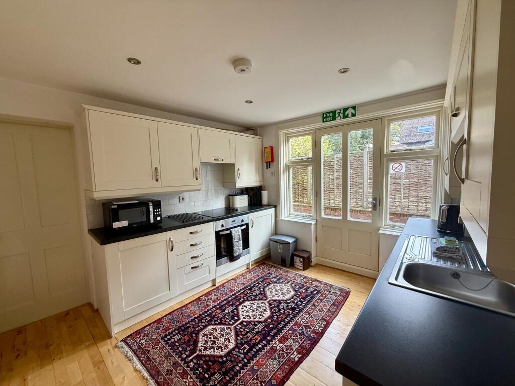 Apartment in Ipswich - View 5