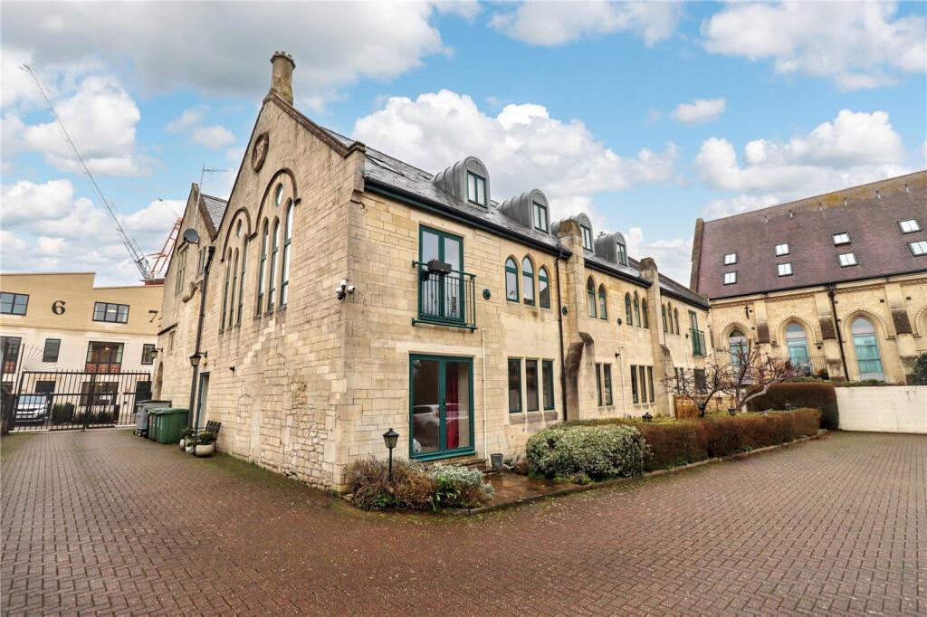 Main image of property: St Peters Court, Dorset Close, Bath, BA2