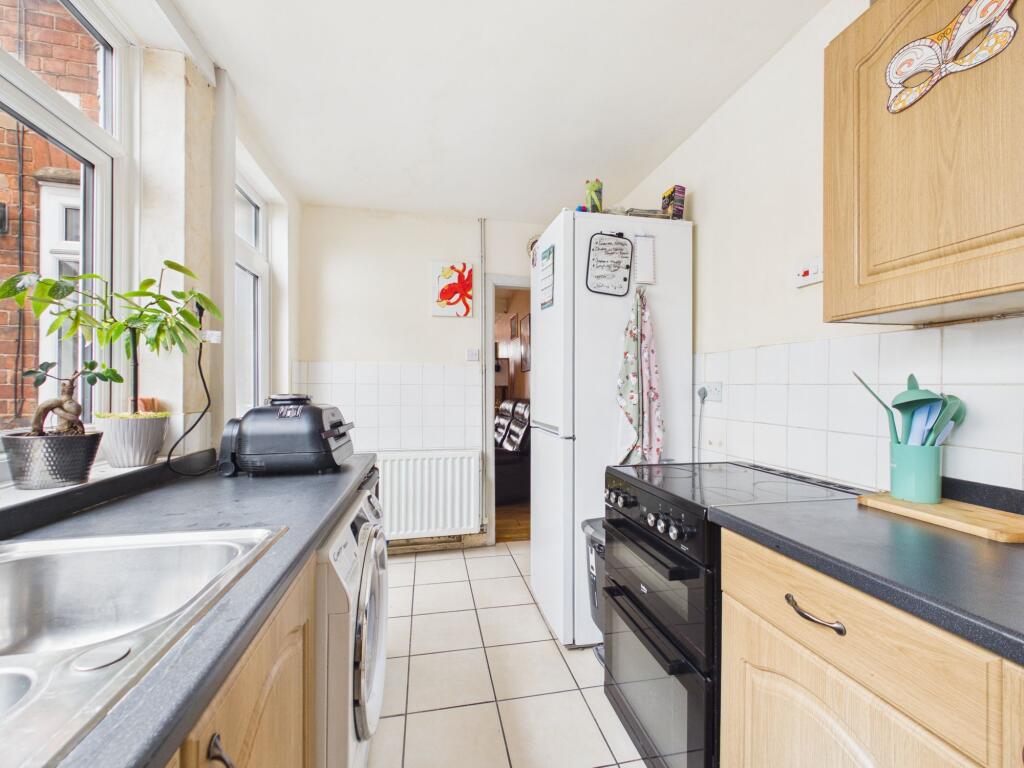 Walton Street, Sutton-In-Ashfield, Nottinghamshire - View 6