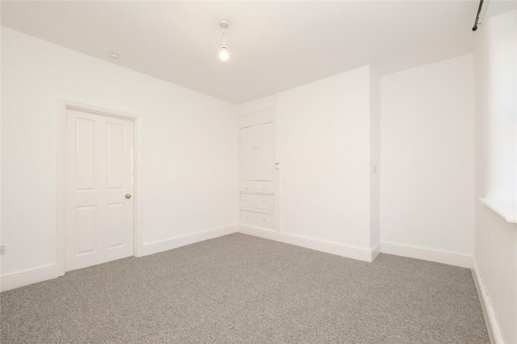 House in Leeds, Kippax - More