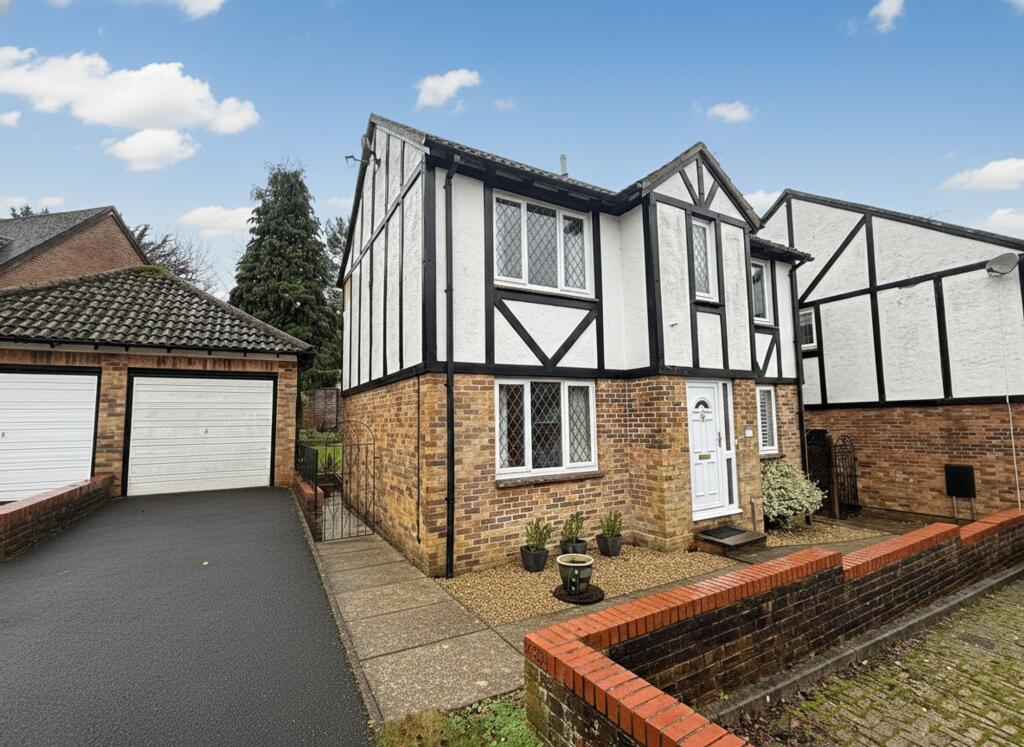 Main image of property: Pennine Gardens, Dibden Purlieu, SO45