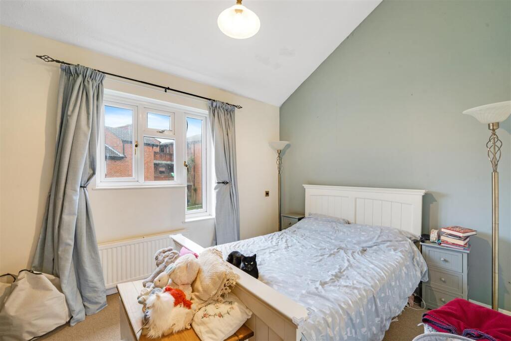 House in London - View 5