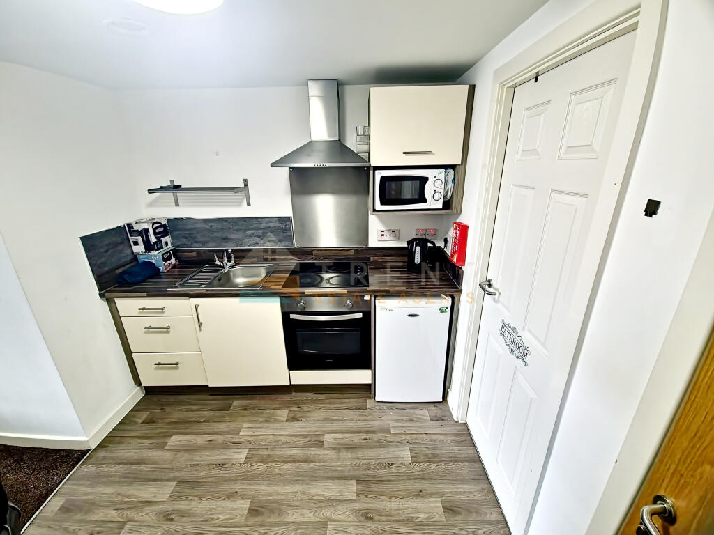 Apartment in Nottingham, Hockley, The Meadows - View 5