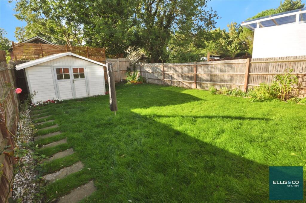 Essex Park, West Finchley, N3 photo 4