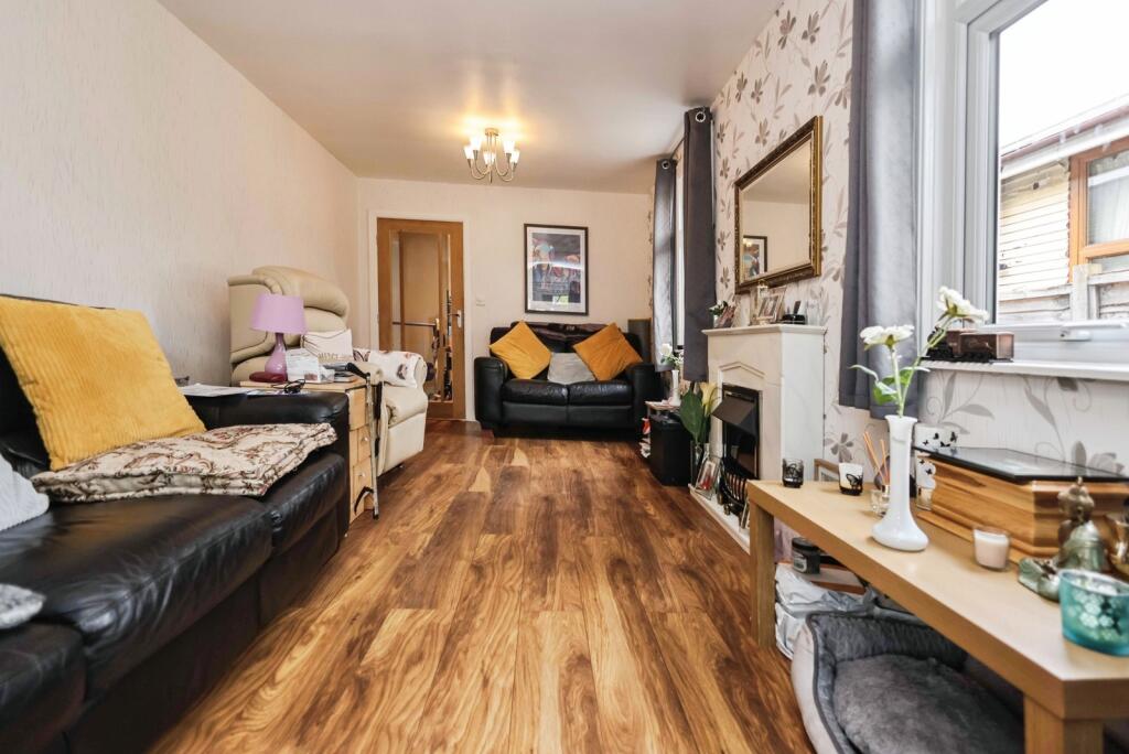 House in Birmingham, West Midlands - View 2