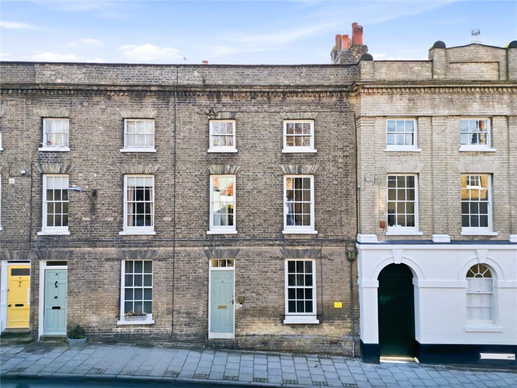 Main image of property: St. Johns Street, Woodbridge, Suffolk, IP12