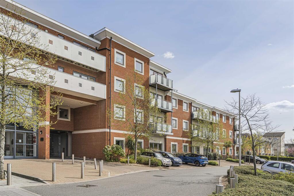 Main image of property: Heron House, Reading, RG2