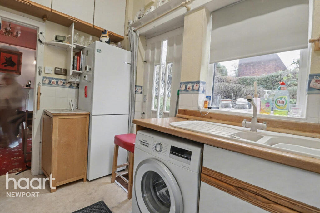 Dewsland Park Road, Newport - More