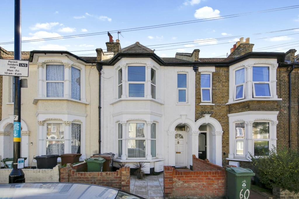 Apartment in London, Temple Mills, Leytonstone - View 2