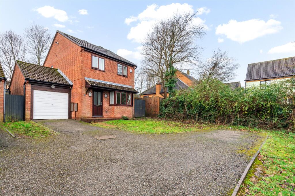 Main image of property: Vyne Crescent, Great Holm, Milton Keynes, Buckinghamshire, MK8