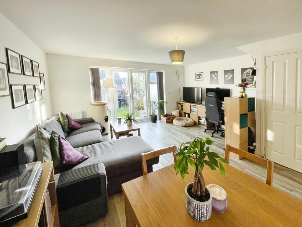Bucklebury Way, Basingstoke, RG24 photo 3