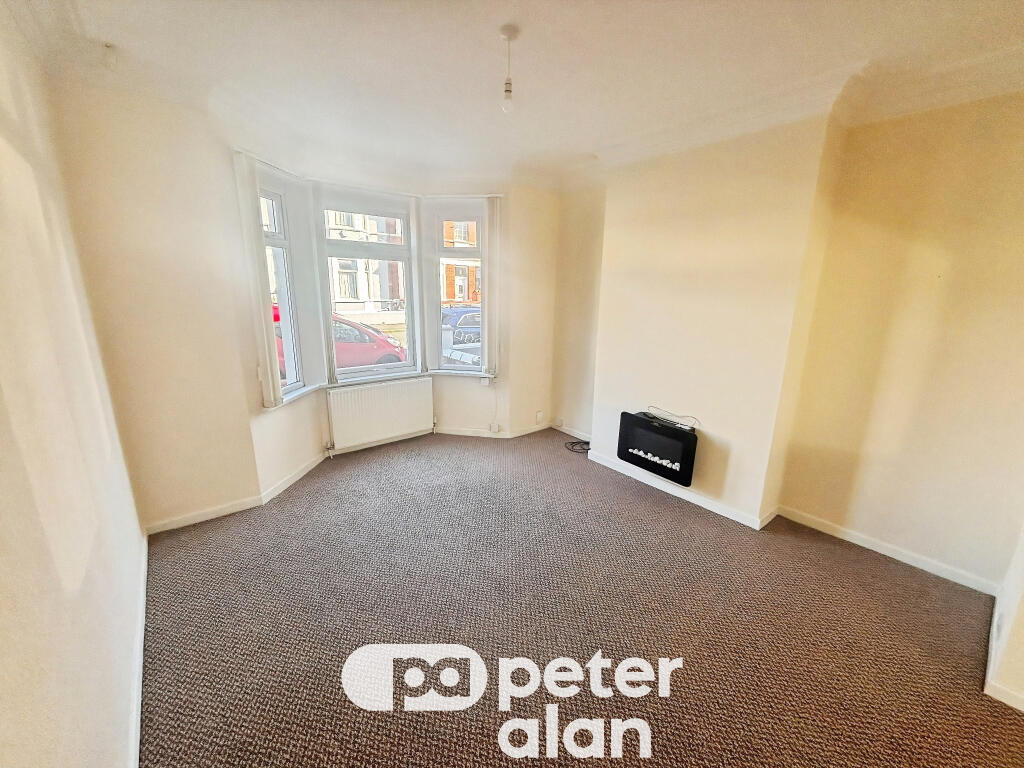 House in Newport - View 2