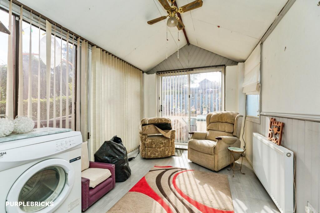 House in Sheffield, South Yorkshire - More