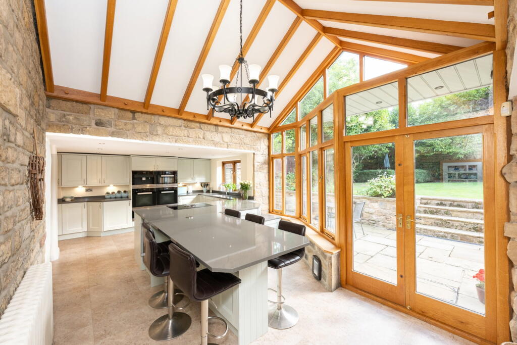 House in Wakefield - View 5