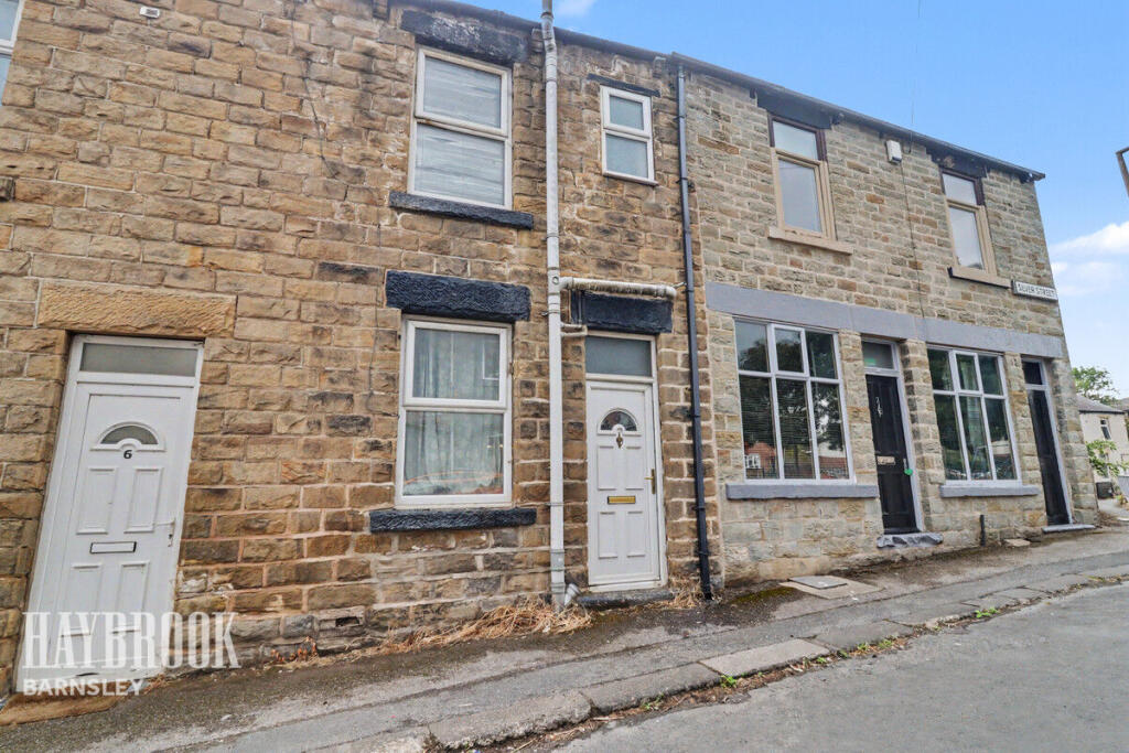 Main image of property: Silver Street, Gilroyd