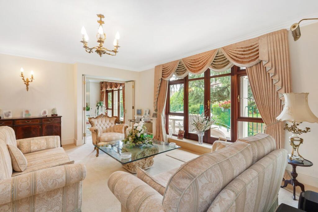 Apartment in Watford - View 4