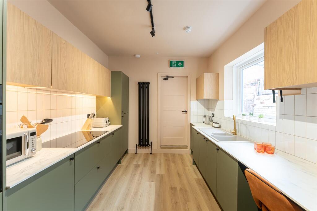 House in Newcastle upon Tyne - More