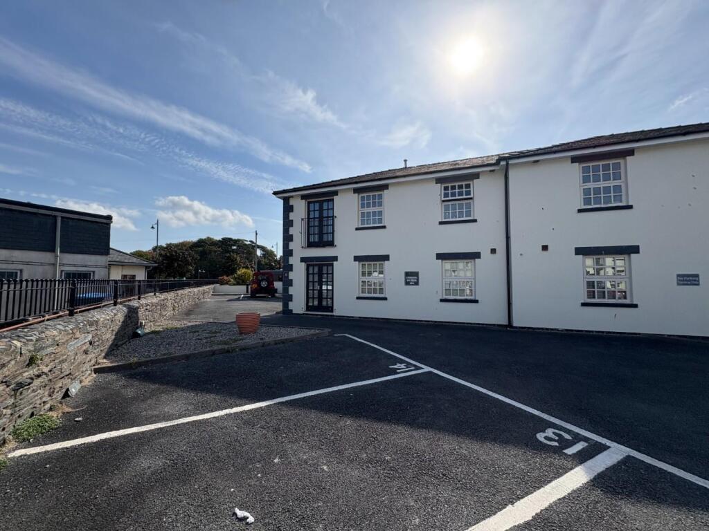 Main image of property: Porthmadog