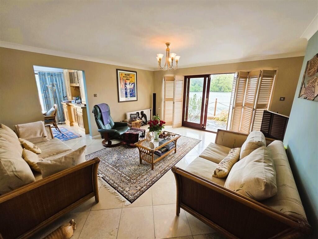 House in Portsmouth - View 4