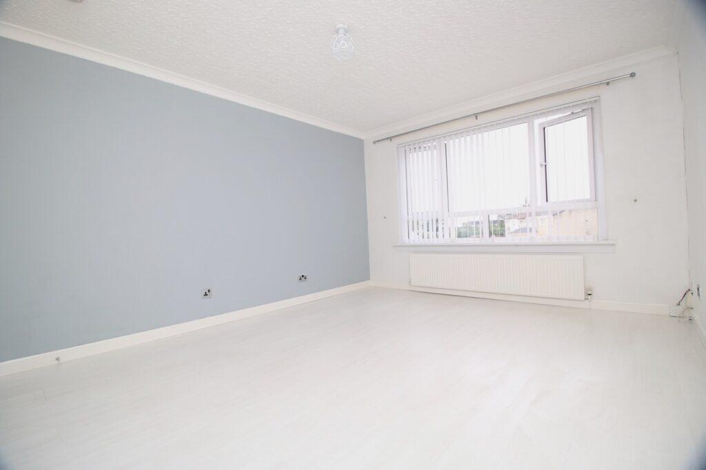 Lomond Place, Condorrat, Cumbernauld photo 2