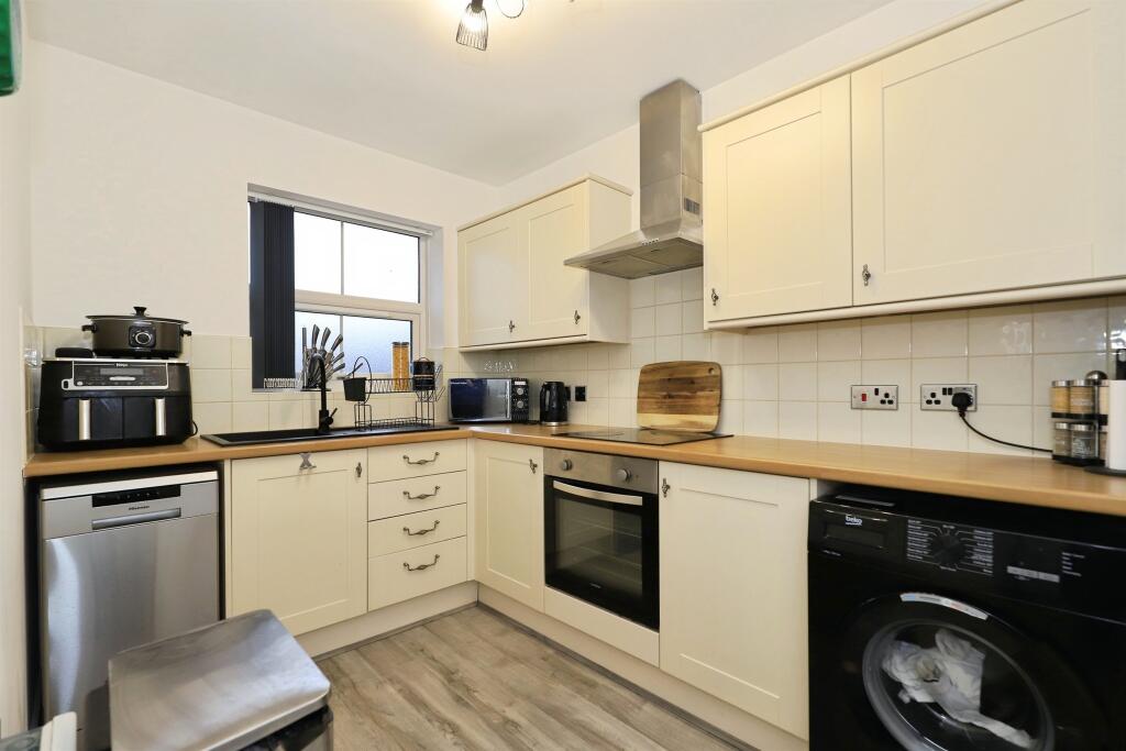 Apartment in Wyre Forest, Kidderminster - More