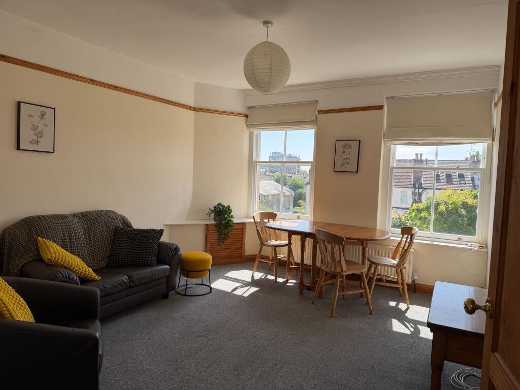 Apartment in Bristol - View 2