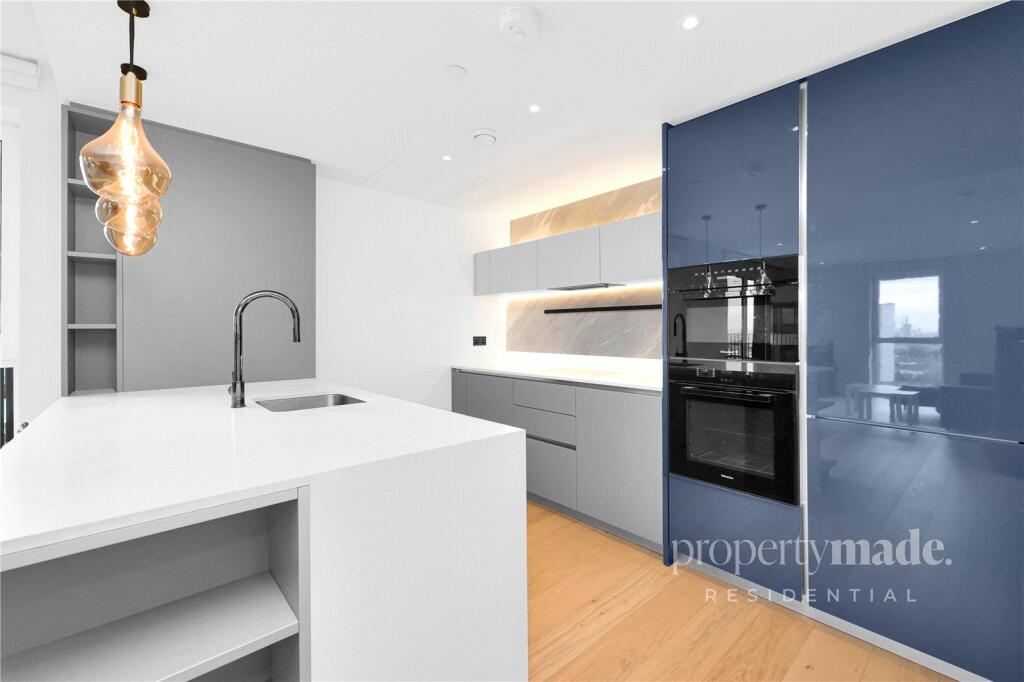 Apartment in London - More
