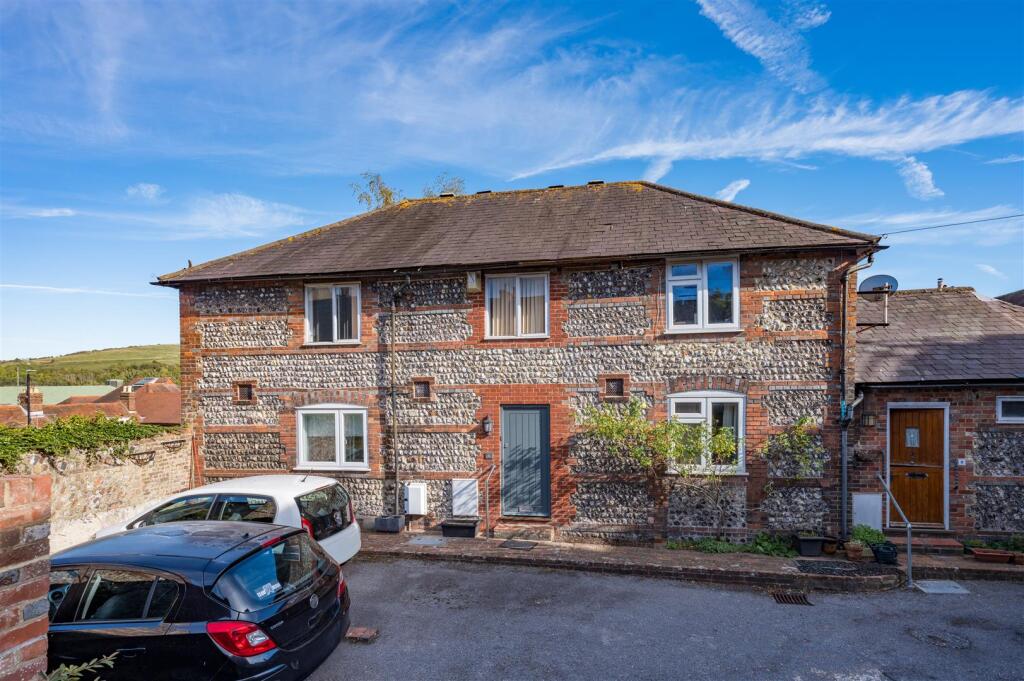 3-bed semi-detached on Market Lane, LEWES, £675,000